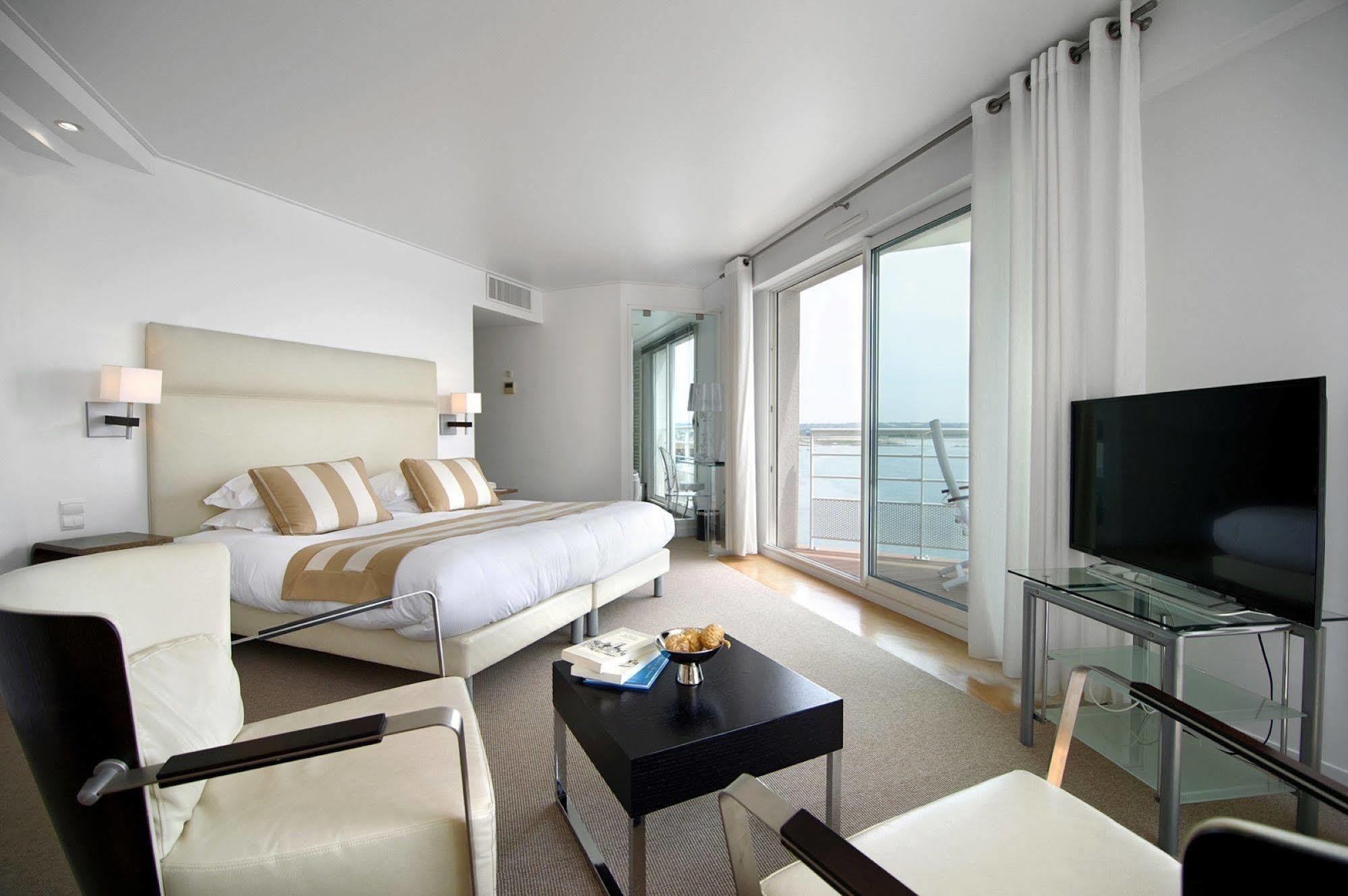 Hotel La Marine Барнвиль-Картере Экстерьер фото